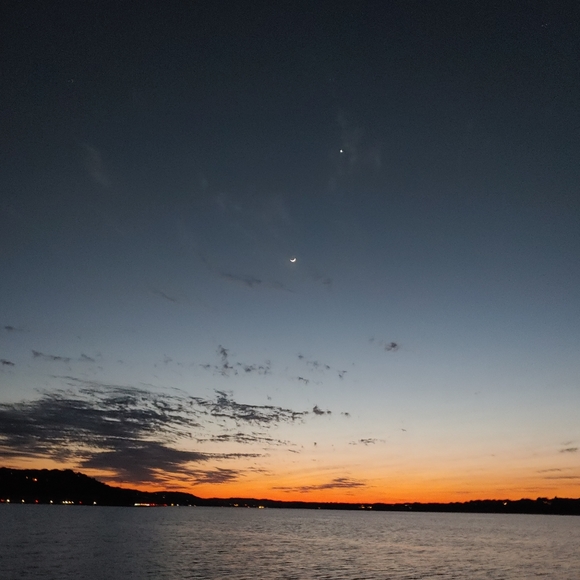 Meet your Posher, Laura - Picture 3 of 3